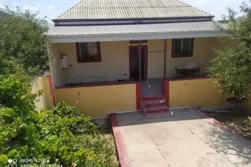 Satılır Həyət Evi Buzovnada