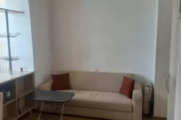 Aylıq Kirayə Köhnə Tikili İçərişəhərdə