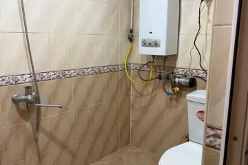 Aylıq Kirayə Köhnə Tikili Elmler Akademiyasıda