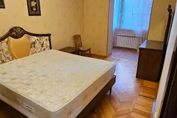 Aylıq Kirayə Köhnə Tikili Elmler Akademiyasıda
