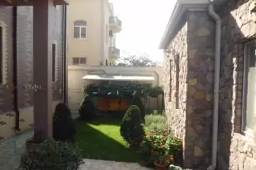 Satılır Villa 8-ci Kilometrdə