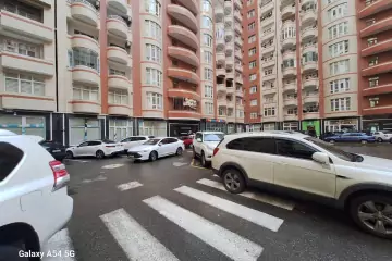Satılır Yeni Tikili Badamdarda