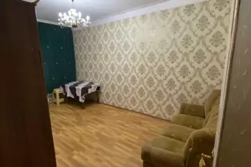 Satılır Köhnə Tikili Yasamalda