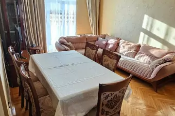 Aylıq Kirayə Köhnə Tikili Elmler Akademiyasıda