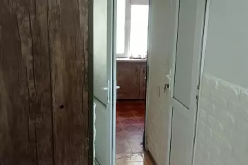Satılır Köhnə Tikili Ukraniya Dairəsida