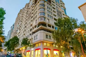 Satılır Yeni Tikili 28 May Metrosu ətrafında