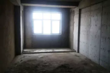 Satılır Yeni Tikili Nəsimi Bazarında