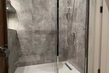 Satılır Yeni Tikili Elmler Akademiyasıda
