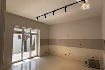 Satılır Həyət Evi Buzovnada