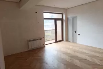 Satılır Yeni Tikili Elmler Akademiyasıda
