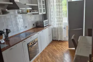 Aylıq Kirayə Yeni Tikili Elmler Akademiyasıda