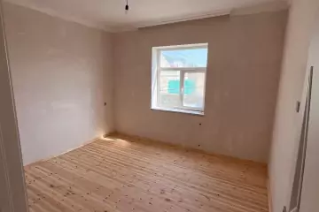 Satılır Həyət Evi Yeni Ramana Qəsəbəsida