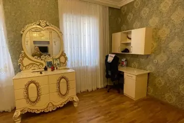 Satılır Həyət Evi Bakıxanovda