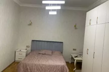 Satılır Həyət Evi Bakıxanovda