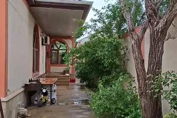 Satılır Həyət Evi Zabrat Qəsəbəsida