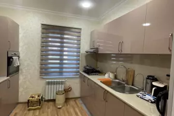 Satılır Həyət Evi Bakıxanovda