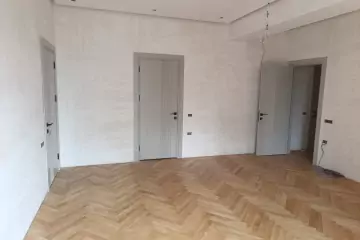 Satılır Yeni Tikili Elmler Akademiyasıda