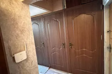 Satılır Köhnə Tikili Ukraniya Dairəsida