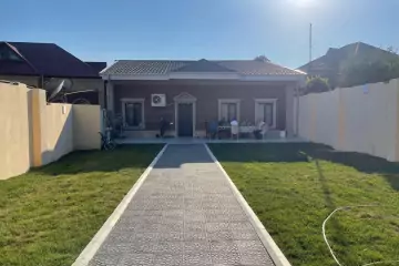 Satılır Həyət Evi Bakıxanovda