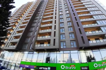 Satılır Yeni Tikili Elmler Akademiyasıda
