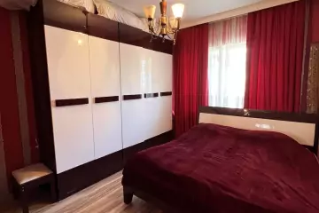 Satılır Köhnə Tikili Ukraniya Dairəsida