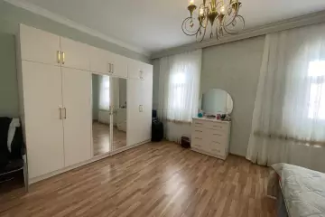 Satılır Həyət Evi Bakıxanovda