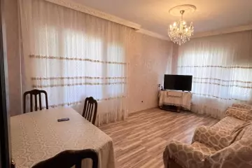 Satılır Köhnə Tikili Ukraniya Dairəsida