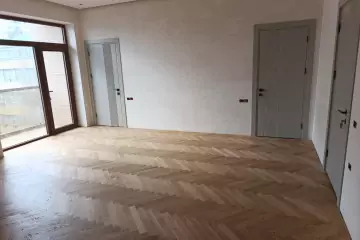 Satılır Yeni Tikili Elmler Akademiyasıda