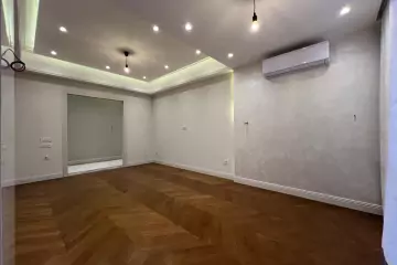 Satılır Yeni Tikili Elmler Akademiyasıda