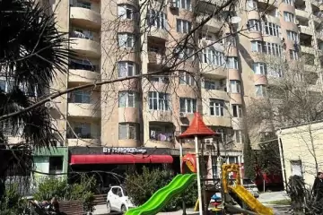 Satılır Yeni Tikili 8-ci Kilometrdə