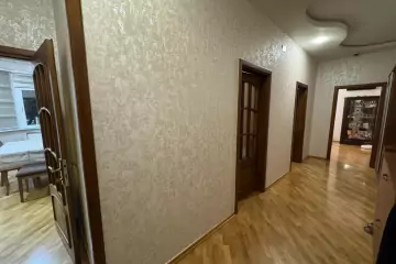 Satılır Yeni Tikili 8-ci Kilometrdə