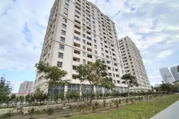 Satılır Yeni Tikili Elmler Akademiyasıda