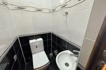 Satılır Həyət Evi Yeni Bakida
