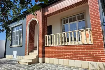 Satılır Həyət Evi Binədə