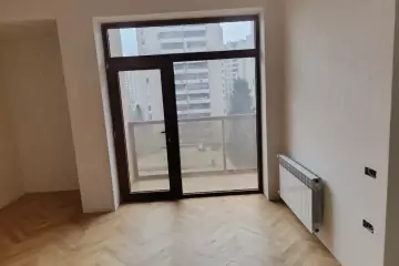 Satılır Yeni Tikili Elmler Akademiyasıda