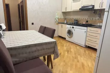 Satılır Yeni Tikili 8-ci Kilometrdə