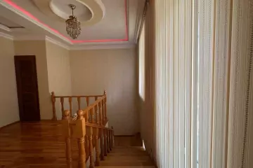 Satılır Həyət Evi Yeni Bakida
