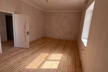 Satılır Həyət Evi Yeni Ramana Qəsəbəsida