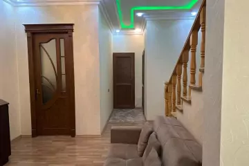 Satılır Həyət Evi Yeni Bakida