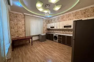 Satılır Həyət Evi Yeni Bakida