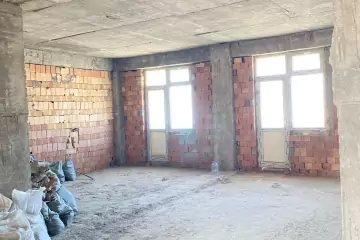 Satılır Yeni Tikili Binəqədidə