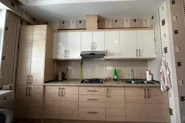 Satılır Yeni Tikili Ukraniya Dairəsida