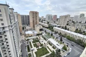 Satılır Yeni Tikili Elmler Akademiyasıda