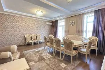 Satılır Köhnə Tikili Elmler Akademiyasıda