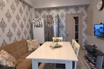 Satılır Yeni Tikili Ağ şəhər Kompleksində
