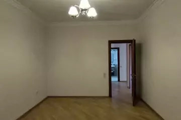 Satılır Yeni Tikili Dostluq Kinoteatrında
