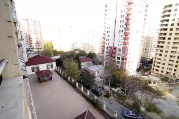 Satılır Yeni Tikili Elmler Akademiyasıda