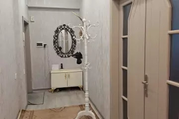 Satılır Yeni Tikili Ağ şəhər Kompleksində
