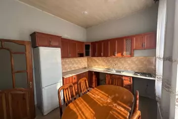 Aylıq Kirayə Həyət Evi Keşlədə