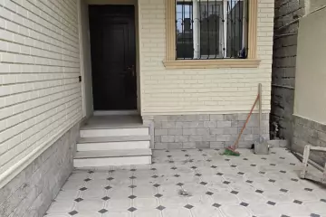 Satılır Həyət Evi Bakıda